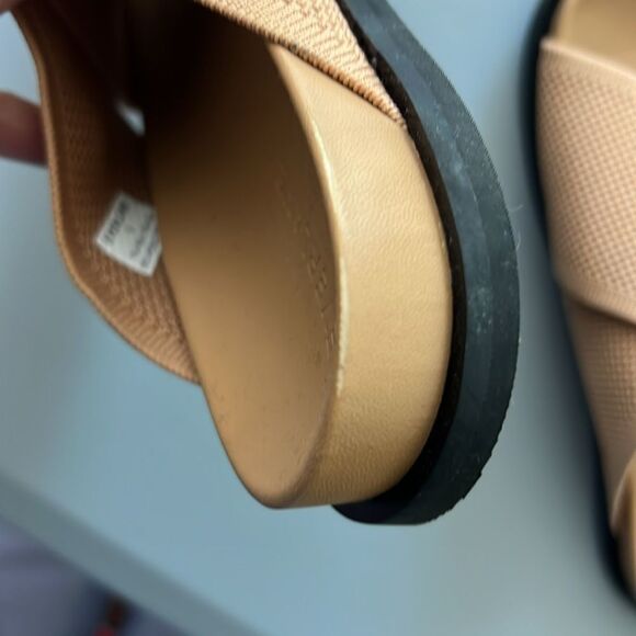 Everlane The ReKnit Form Crossover Sandal in Caramel  Size 6 - Picture 11 of 13